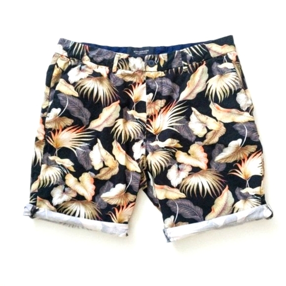 Scotch & Soda Tropical Print 8" Inseam Cotton Shorts - Picture 4 of 14
